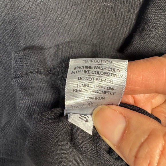 NWOT American Giant Womens V-Neck Short Sleeve T-Shirt S Black Made in USA - Picture 4 of 7